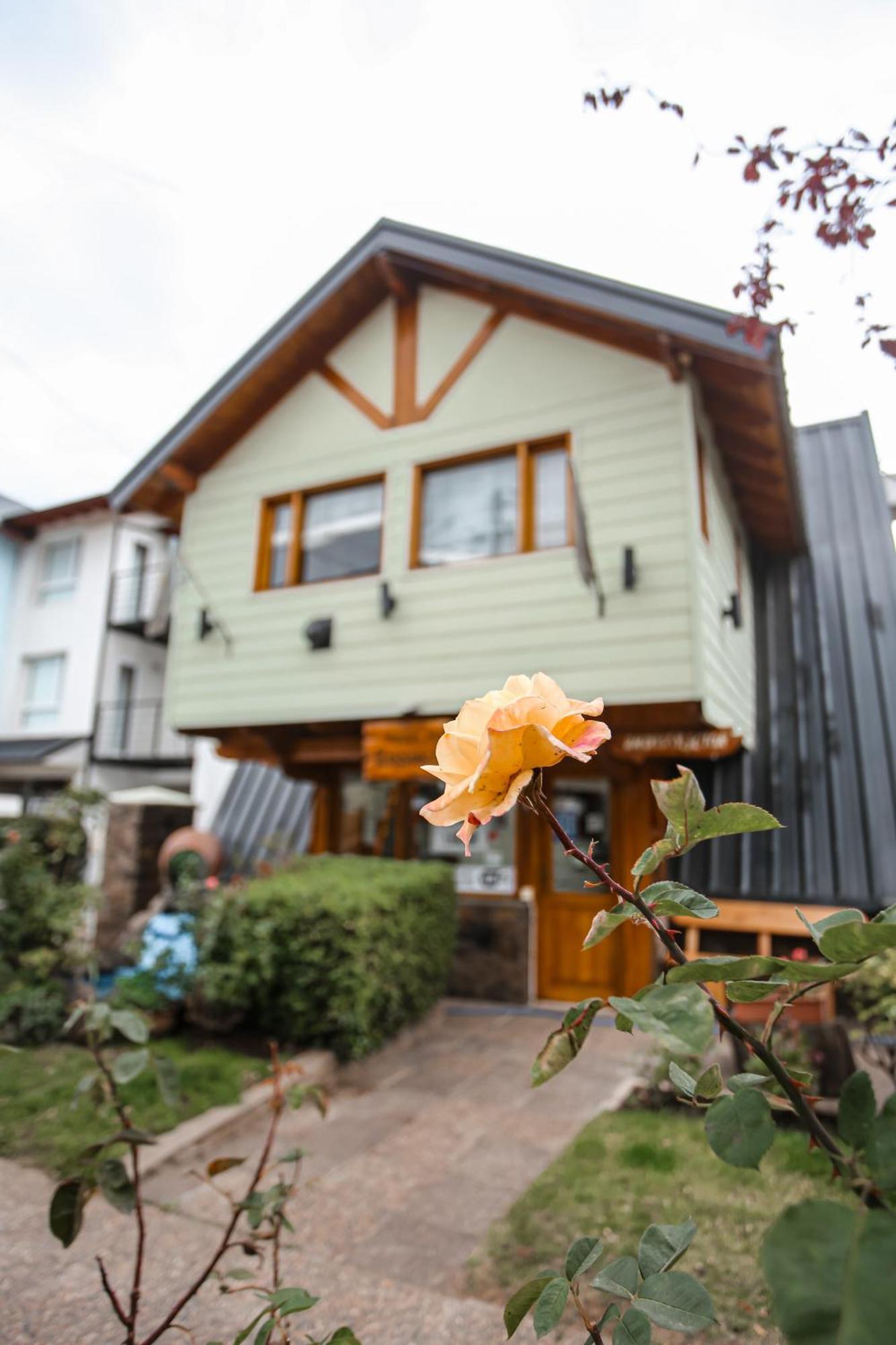 Apart Hotel Ensueno San Martin de los Andes Luaran gambar